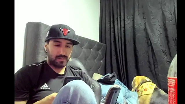 coolfriki online show from November 9, 5:00 am