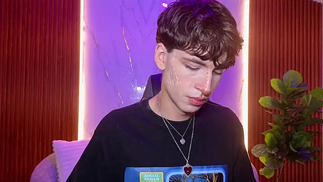 demianmoon online show from October 17, 2:43 pm
