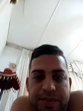 Snapshot of ErotikSoul chatting on October 22, 5:27 pm ErotikSoul online show from October 22, 5:27 pm