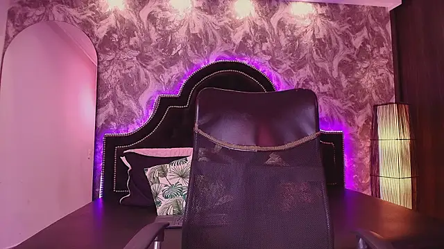 DenzelRios online show from March 8, 2:04 am