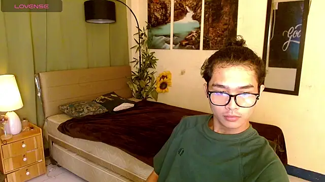 AsianCarl online show from December 16, 12:34 pm