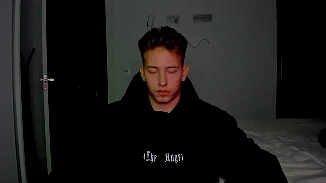 find0m master online show from February 18, 11:02 pm