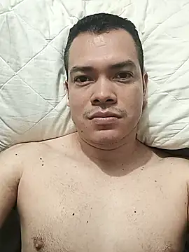 LuigiV2025 online show from January 5, 8:12 pm