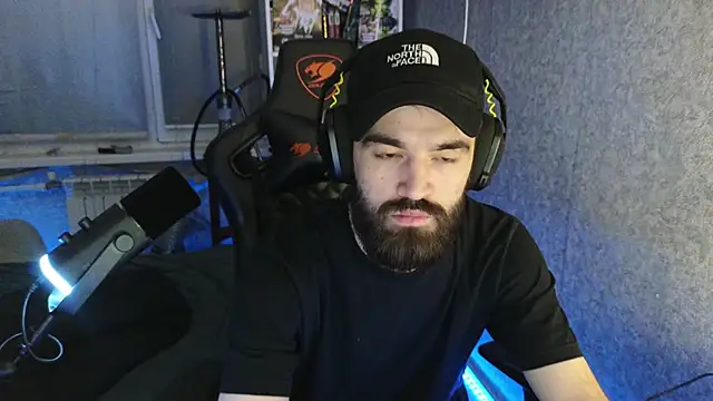 Nik Namee online show from November 16, 9:50 pm