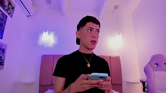 Iam criss09 online show from December 4, 4:08 am