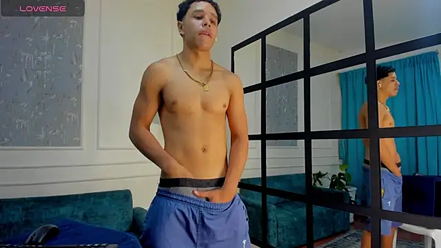 Adrian Volt online show from October 29, 8:34 pm