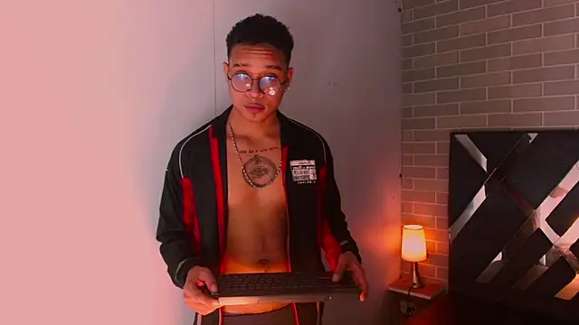 Jayden Morris online show from February 7, 7:19 pm