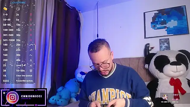 Snapshot of Chriss-ricci chatting on October 17, 4:16 am Chriss-ricci online show from October 17, 4:16 am