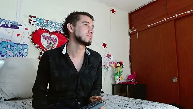 picante70  online show from March 11, 10:44 am