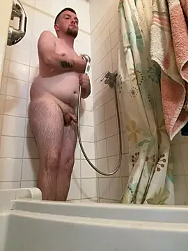 creamydeluxe online show from April 14, 7:35 pm