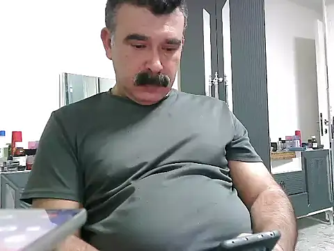 Snapshot of meroglu45 chatting on October 15, 9:00 pm meroglu45 online show from October 15, 9:00 pm