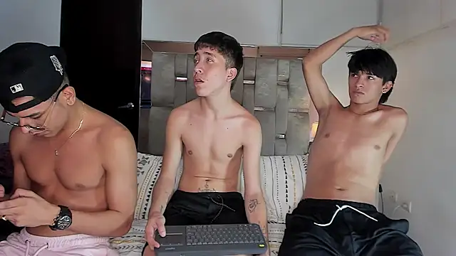 Sex hotmen online show from October 17, 12:14 am