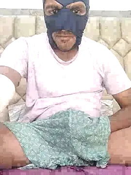 Mysterious Prince online show from December 3, 5:52 pm