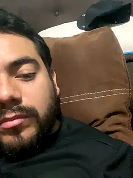 LuisR727 online show from November 19, 10:15 am