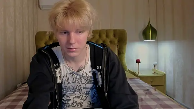 KevinMilky online show from November 12, 3:07 pm