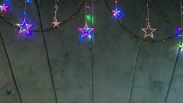 Aaron Eze online show from December 15, 9:12 pm