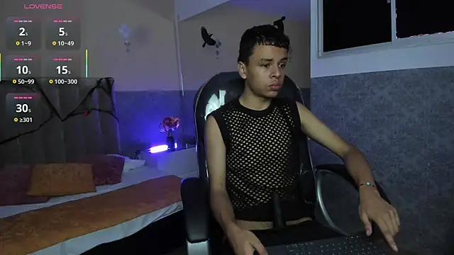 Xavier Fox    online show from November 2, 1:04 pm