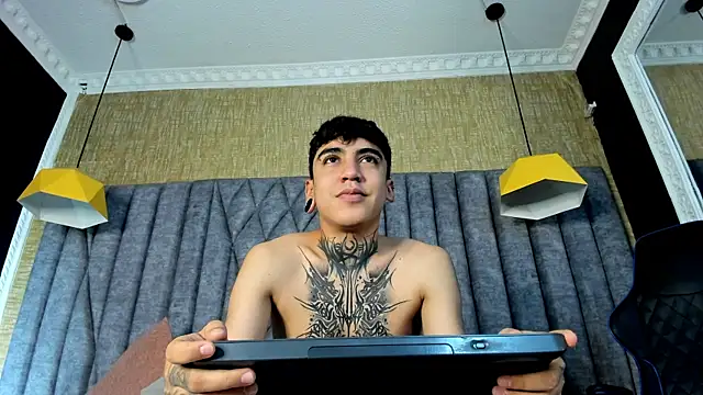 SantiOlsen online show from October 21, 11:46 am