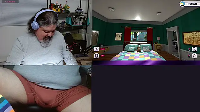 geekycastillo online show from March 15, 2:41 am