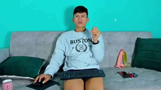 Nicolas Torres  online show from November 13, 8:19 am