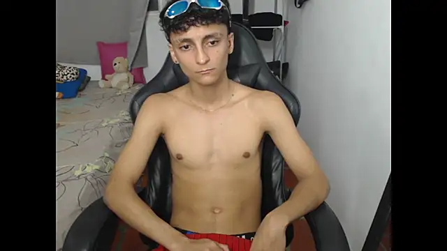 Alejandro Cutee online show from November 8, 3:21 am