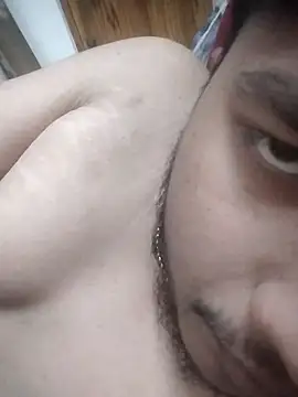 niiksvinz online show from December 23, 10:57 am