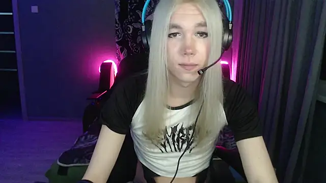 stiff boys online show from December 3, 6:36 pm