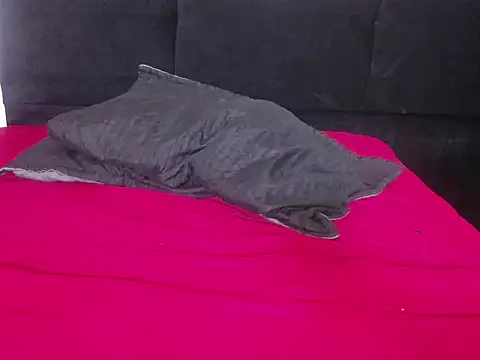 SavageLover  online show from November 14, 4:37 am