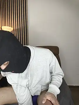 findomhot online show from December 20, 6:59 pm