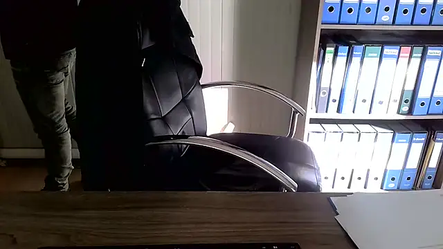 Evasionee online show from February 24, 8:37 am