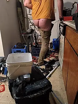 Fuckboyguyman online show from April 6, 5:08 am