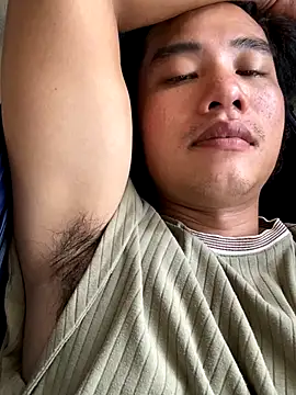 Thichthittuoi online show from November 1, 3:10 am