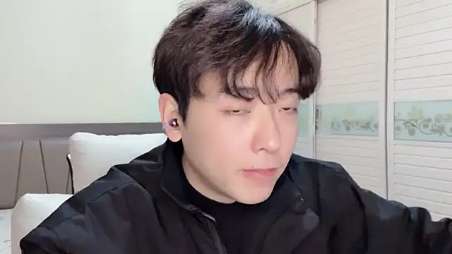 xiaoxiao1025 online show from November 20, 1:54 pm