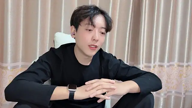 xiaoxiao1025 online show from October 28, 12:51 pm