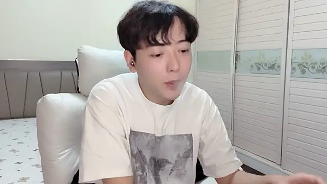 xiaoxiao1025 online show from November 10, 1:38 pm