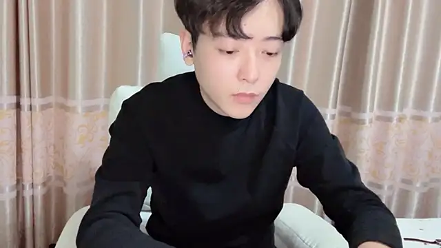 xiaoxiao1025 online show from November 6, 1:25 pm