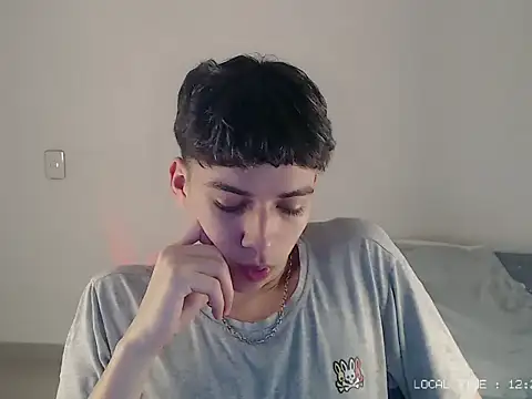 Sett 01 online show from November 8, 5:21 am