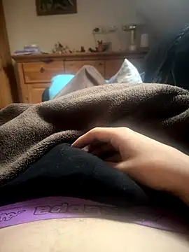 Snapshot of Goldendickinyou chatting on October 31, 2:31 pm Goldendickinyou online show from October 31, 2:31 pm