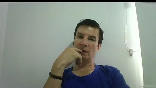 carliesexyman online show from November 4, 1:12 pm