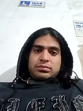 yuhenthr online show from November 1, 4:38 am