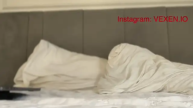 beautydicked online show from November 20, 9:30 am