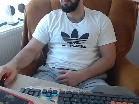 strongcoffee10 online show from November 14, 11:11 am