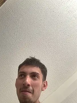 dylan drakee online show from December 17, 7:42 pm