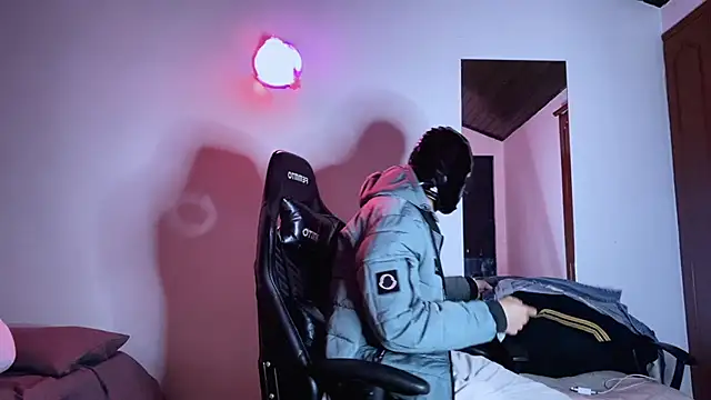 3v1l online show from November 10, 11:37 am