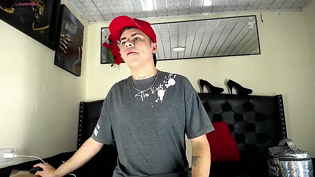 Sebastian Loaiza online show from November 7, 8:01 pm