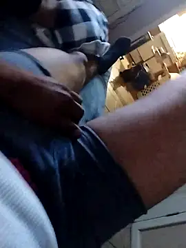 m8je online show from December 20, 12:56 pm