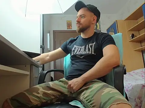 Ryanstone  online show from November 5, 6:04 am