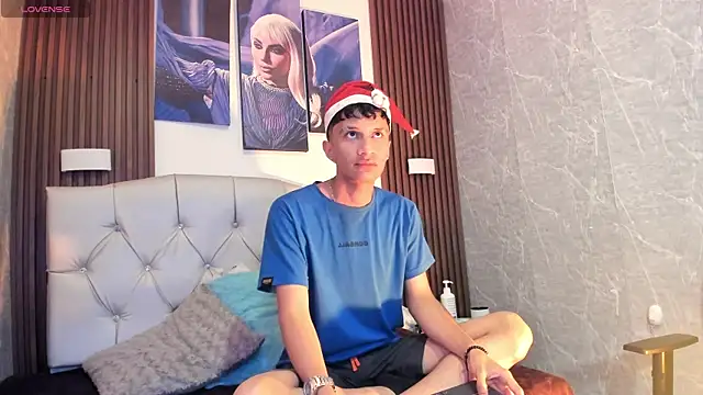 Elian Julian online show from November 28, 12:14 am