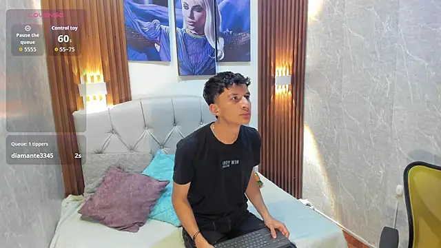 Elian Julian online show from November 11, 1:21 am