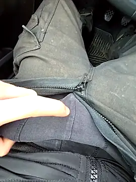 seulementme online show from December 15, 10:34 am